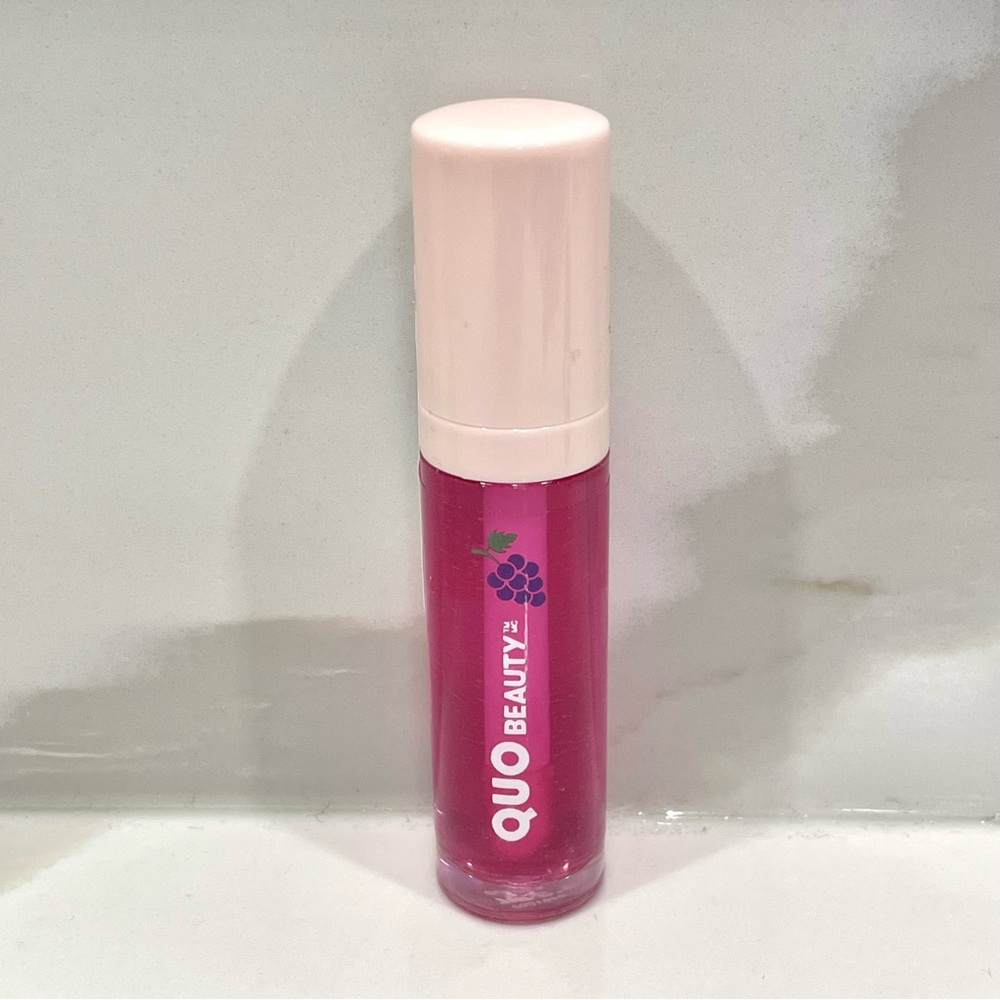 🟠5/$25 NEW Quo Beauty Grape Scent Lip Oil